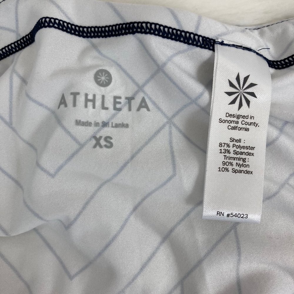 Athleta Racerback geometric Tank - Picture 4 of 4